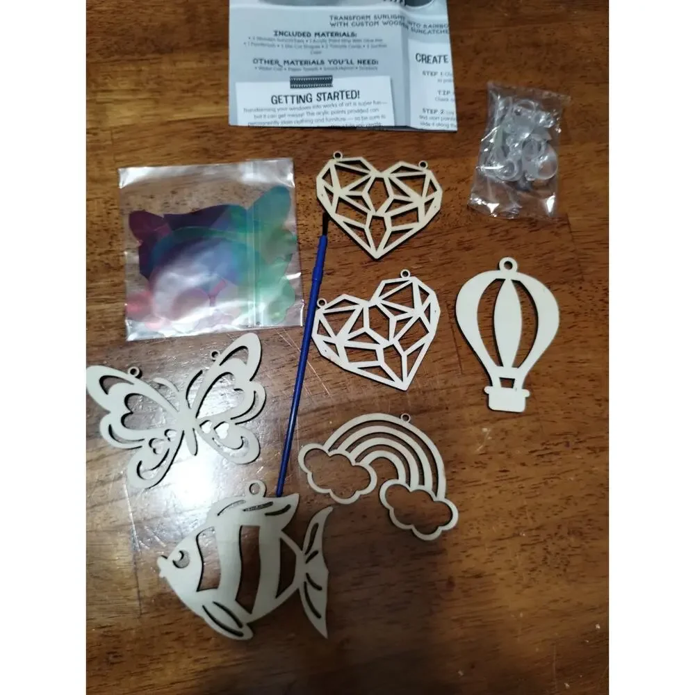 Made By Me Create Your Own Window Art Craft Kit Suncatchers Plus Extras